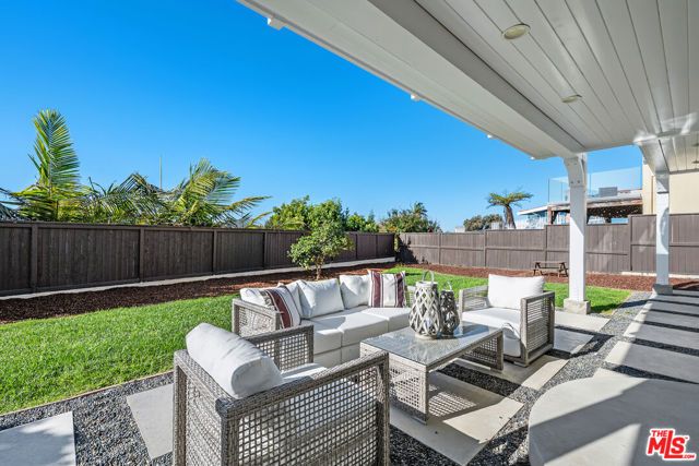 241 Calle Mayor, Redondo Beach, CA 90277