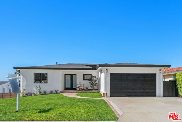 241 Calle Mayor, Redondo Beach, CA 90277