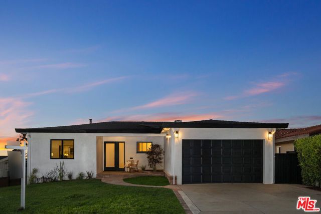 241 Calle Mayor, Redondo Beach, CA 90277