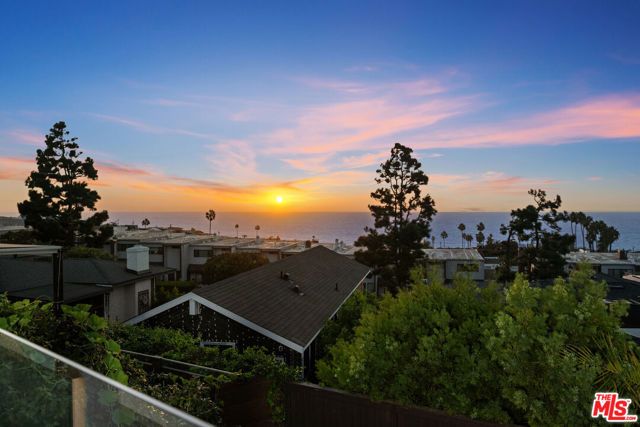 241 Calle Mayor, Redondo Beach, CA 90277