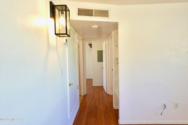 350 N Silverbell Rd Apt 116, Tucson, AZ 85745