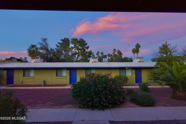 350 N Silverbell Rd Apt 116, Tucson, AZ 85745