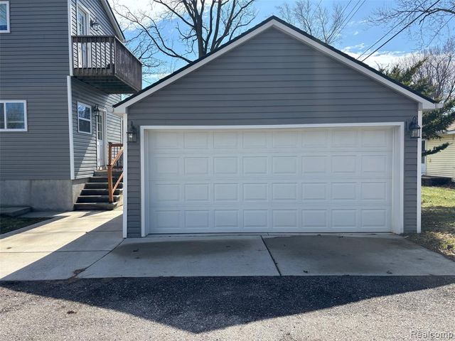 30559 Marshall Street, Southfield, MI 48076