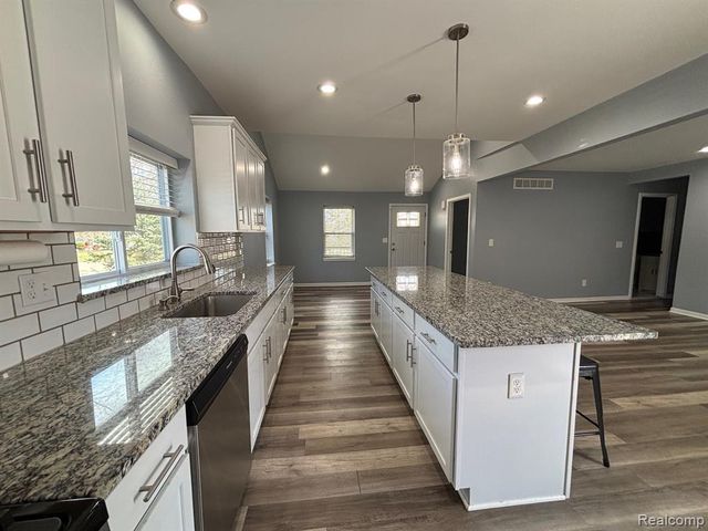 30559 Marshall Street, Southfield, MI 48076