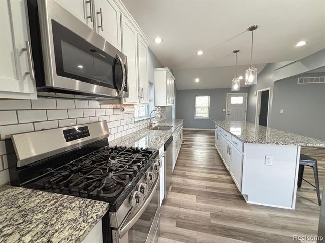 30559 Marshall Street, Southfield, MI 48076