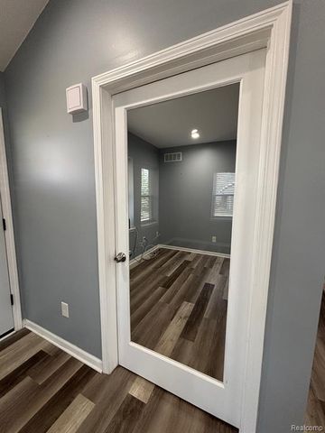 30559 Marshall Street, Southfield, MI 48076