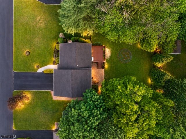 42 Sherwood Dr, New Providence Boro, NJ 07974