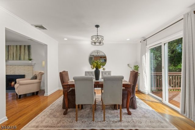 42 Sherwood Dr, New Providence Boro, NJ 07974