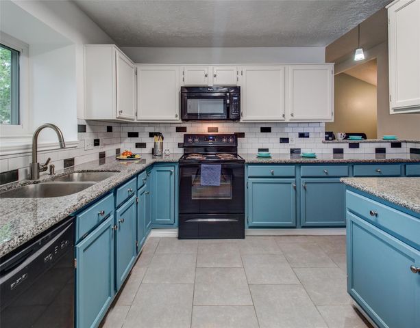 7114 Buchanan Drive, Richmond, TX 77469