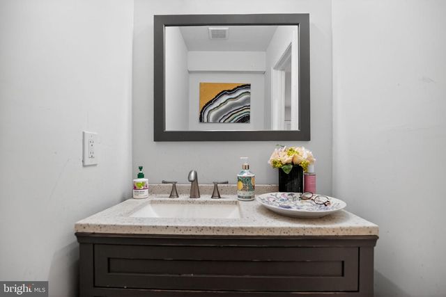 720 KEDRON AVE, Morton, PA 19070