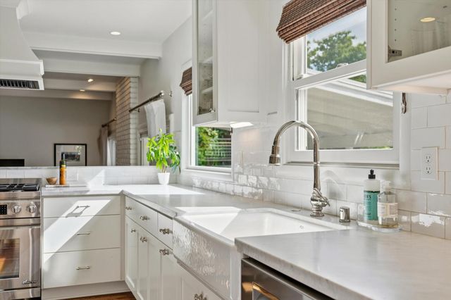 116 San Antonio Way, Sacramento, CA 95819