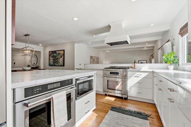 116 San Antonio Way, Sacramento, CA 95819