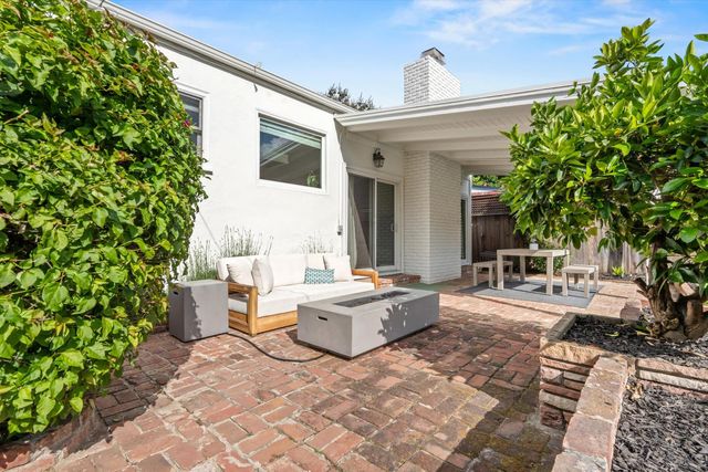 116 San Antonio Way, Sacramento, CA 95819