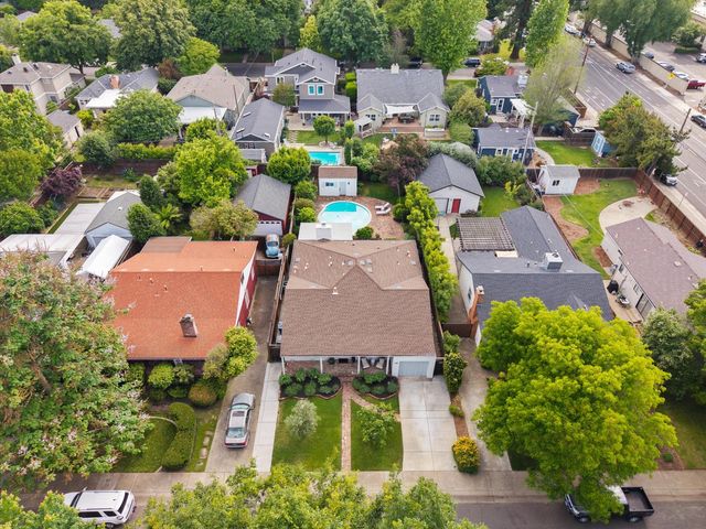 116 San Antonio Way, Sacramento, CA 95819