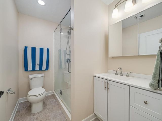 11516 Brookview Drive, Maple Grove, MN 55311