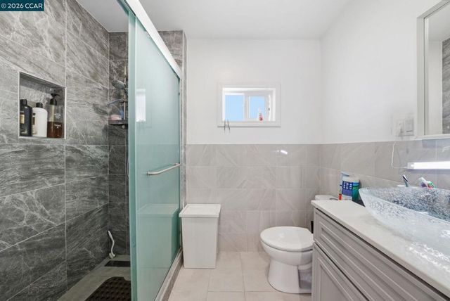 844 Mclaughlin St, Richmond, CA 94805