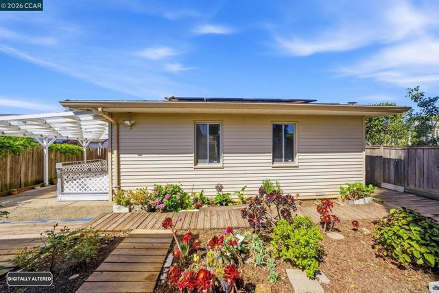 844 Mclaughlin St, Richmond, CA 94805