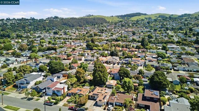 844 Mclaughlin St, Richmond, CA 94805