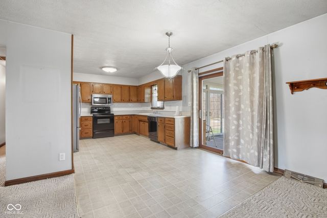 494 E Keller Hill Road, Mooresville, IN 46158