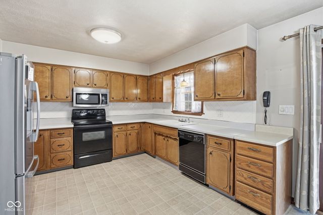 494 E Keller Hill Road, Mooresville, IN 46158