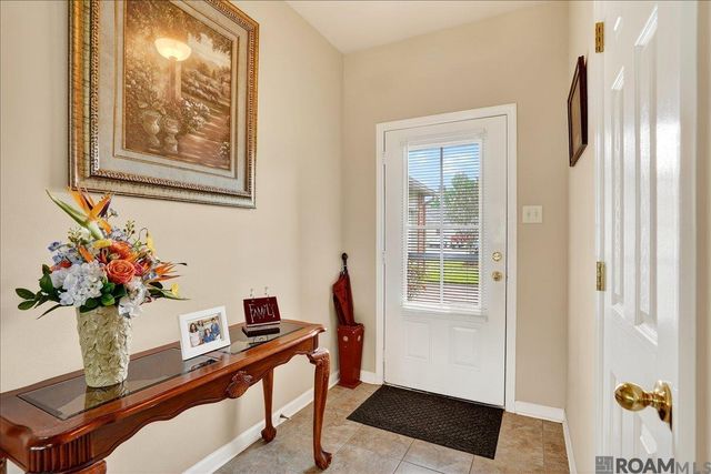 13435 Orleans Dr, Gonzales, LA 70737