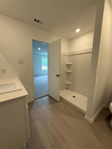 335 Parkin Court, Conroe, TX 77303