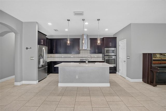 7029 OLD BENTON DRIVE, Apollo Beach, FL 33572