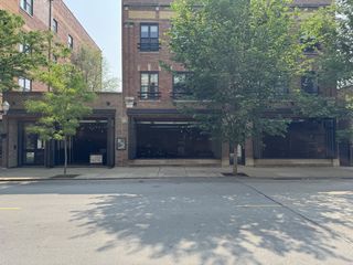 3215 N Sheffield Avenue, Chicago, IL 60657