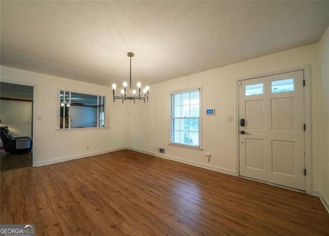 2168 Cannon Hill Road SW, Lilburn, GA 30047