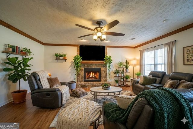 2168 Cannon Hill Road SW, Lilburn, GA 30047