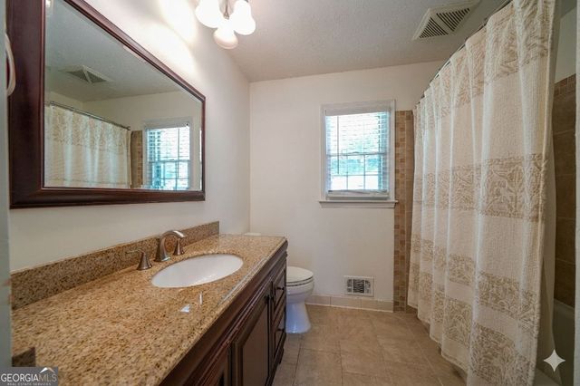 2168 Cannon Hill Road SW, Lilburn, GA 30047