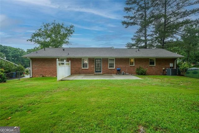 2168 Cannon Hill Road SW, Lilburn, GA 30047