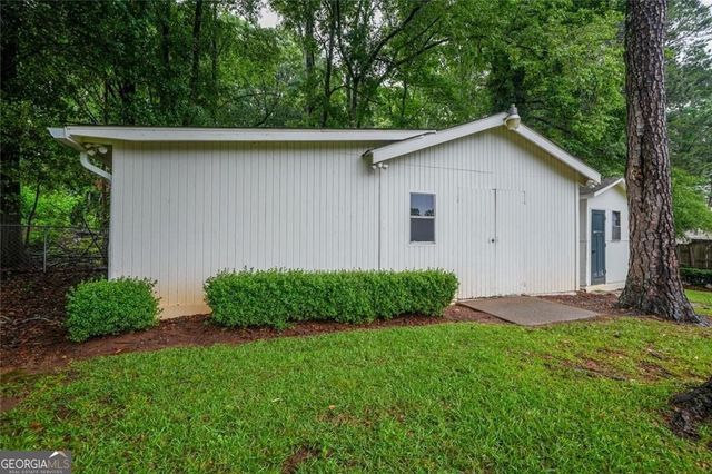 2168 Cannon Hill Road SW, Lilburn, GA 30047