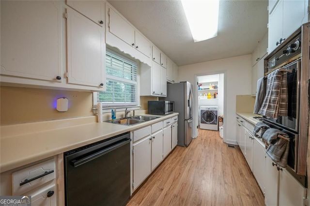 2168 Cannon Hill Road SW, Lilburn, GA 30047