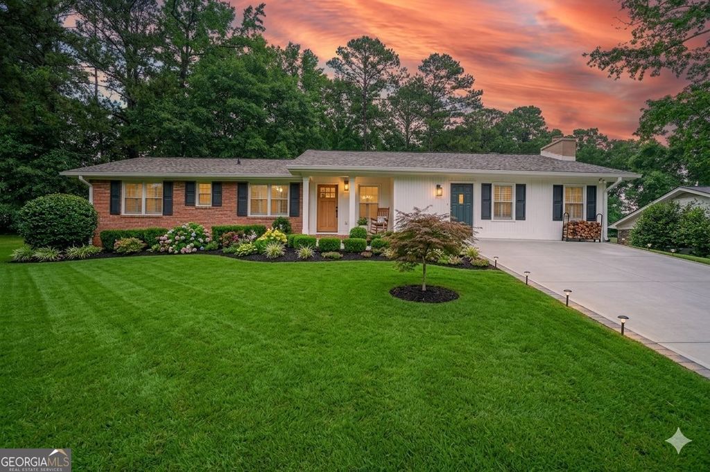 2168 Cannon Hill Road SW, Lilburn, GA 30047