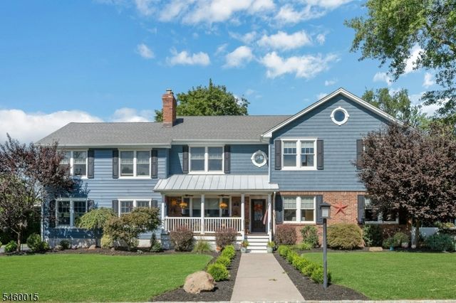 1 Fleetwood Ave, Fairfield Twp., NJ 07004