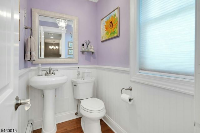 1 Fleetwood Ave, Fairfield Twp., NJ 07004