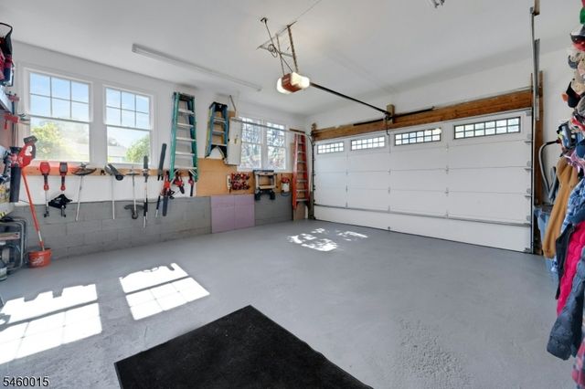 1 Fleetwood Ave, Fairfield Twp., NJ 07004