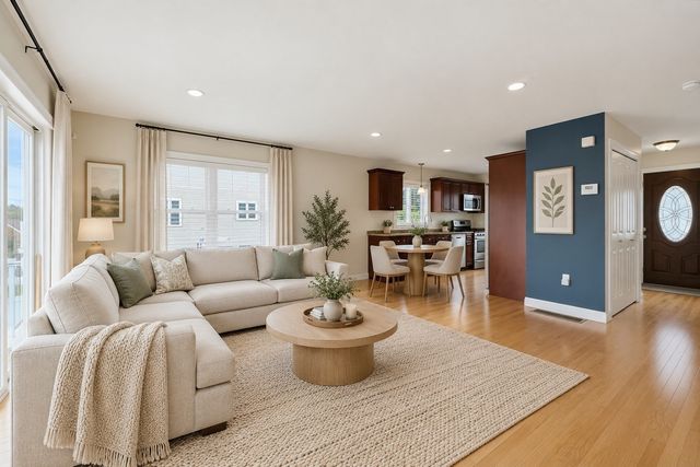 1449 Main St 4, Hanson, MA 02341