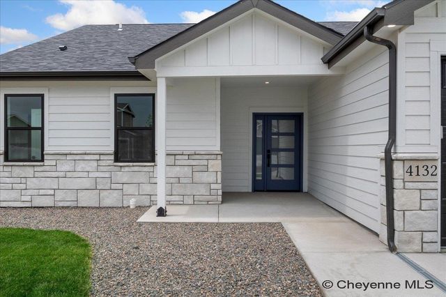 4124 SAGE RD, Cheyenne, WY 82001