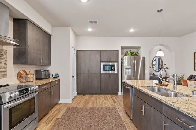 570 Stanton Lane, Lavon, TX 75166