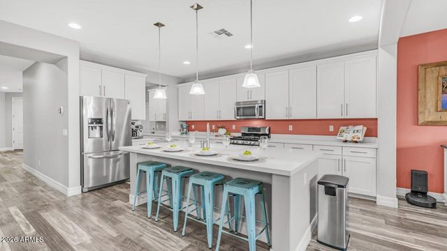 3743 W LAPENNA Drive, New River, AZ 85087