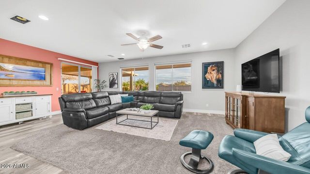 3743 W LAPENNA Drive, New River, AZ 85087