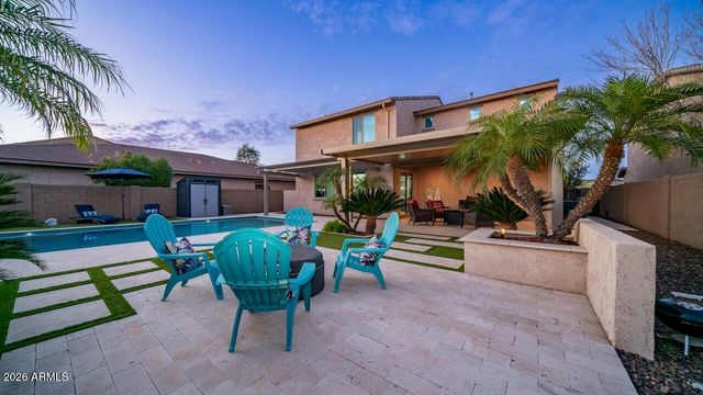 3743 W LAPENNA Drive, New River, AZ 85087