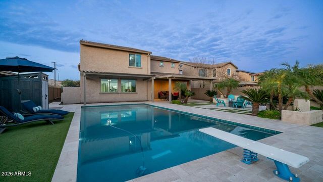 3743 W LAPENNA Drive, New River, AZ 85087