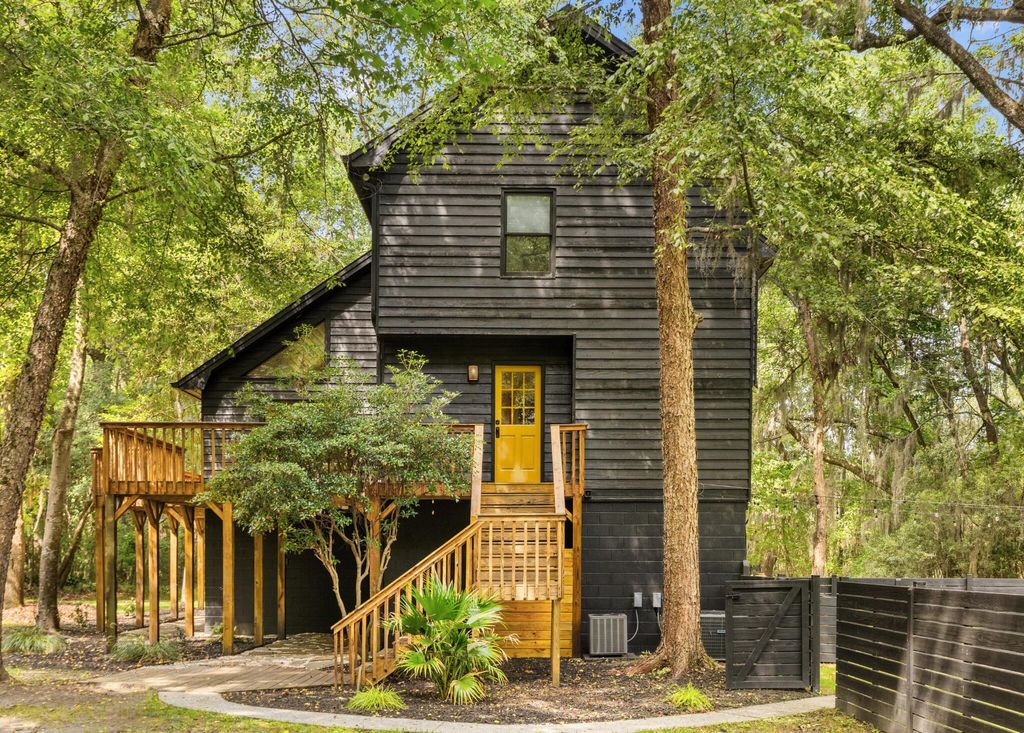 6464 Saint Anthony Drive, Hollywood, SC 29449