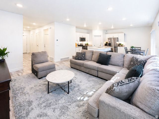 3702 S MINERAL DR, Magna, UT 84044