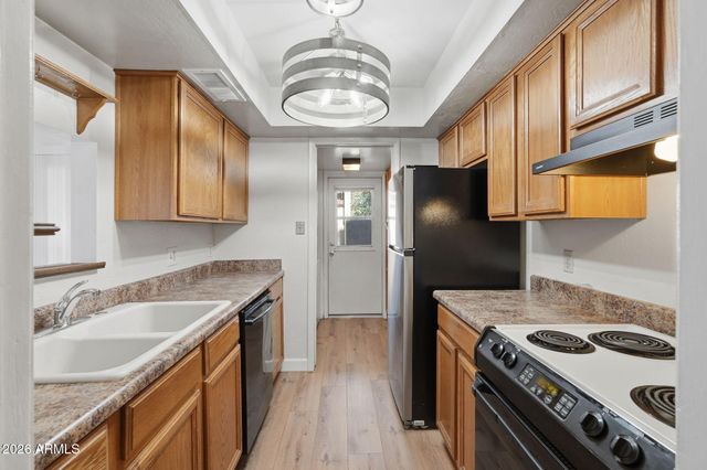 4530 E RHONDA Drive, Phoenix, AZ 85018