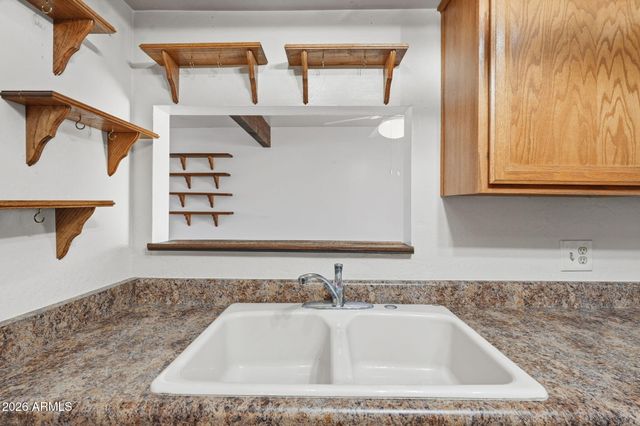 4530 E RHONDA Drive, Phoenix, AZ 85018