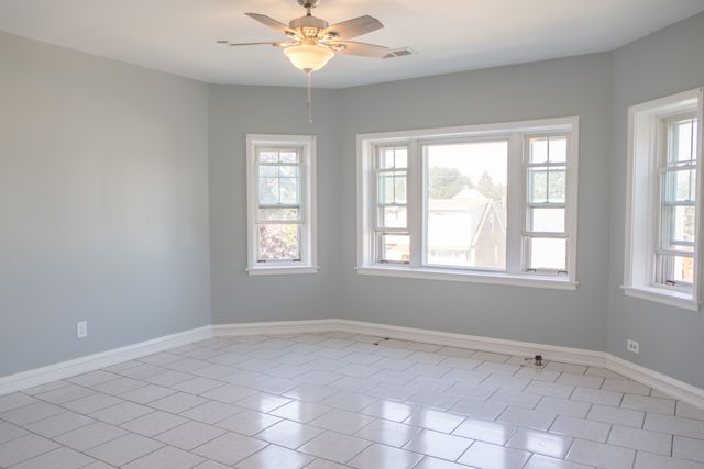 5445 W 64th Street 2, Chicago, IL 60638